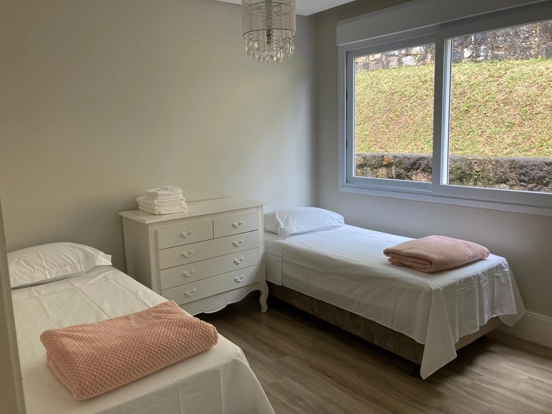 Casa em Condomínio Fechado com 4 Quartos | 2 Suítes | 5 Vagas à Venda: 45ª foto da galeria de imagens do imóvel