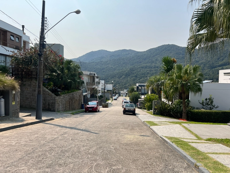 Casa em Condomínio Fechado com 4 Quartos | 2 Suítes | 5 Vagas à Venda: 59ª foto da galeria de imagens do imóvel