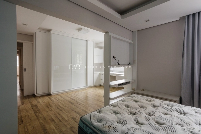 Apartamento com 3 Quartos | 1 Suíte | 2 Vagas à Venda - Centro, Fpolis: 18ª foto da galeria de imagens do imóvel