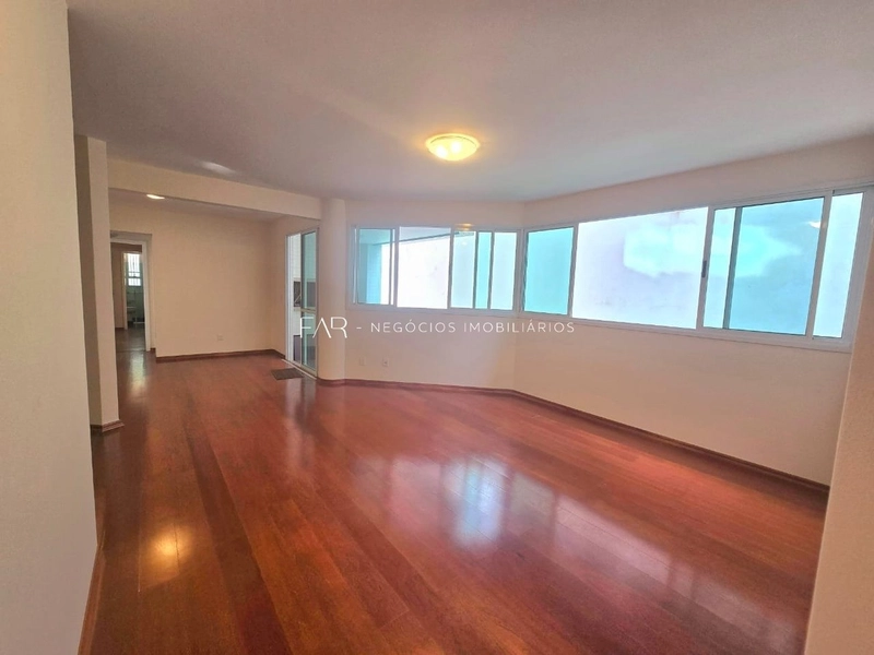 Apartamento à venda no Centro de Florianópolis