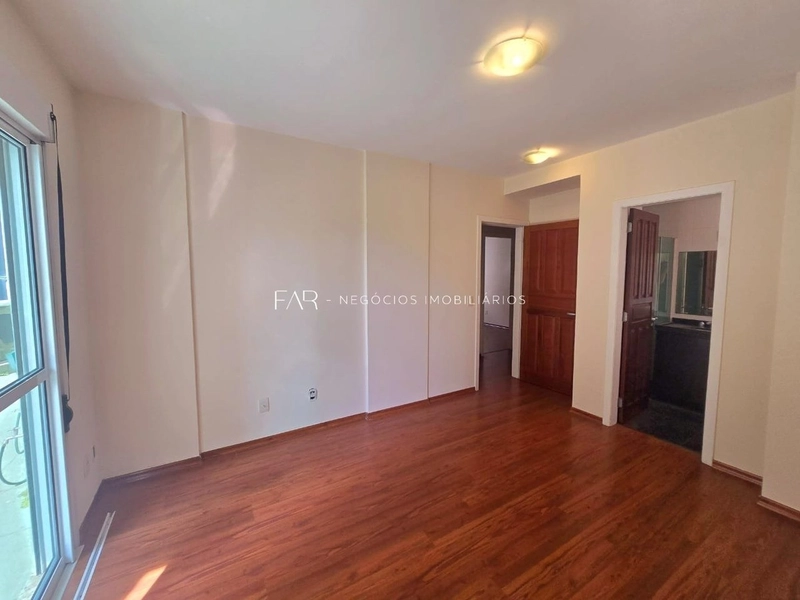 Apartamento à venda no Centro de Florianópolis: 2ª foto da galeria de imagens do imóvel