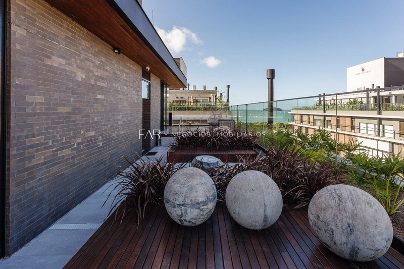 Duplex Alto Padrão em Jurerê com Vista Mar | 3 Suítes | Soho Residence: 23ª foto da galeria de imagens do imóvel