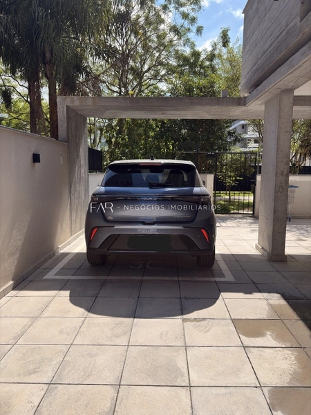 Duplex Alto Padrão em Jurerê com Vista Mar | 3 Suítes | Soho Residence: 29ª foto da galeria de imagens do imóvel