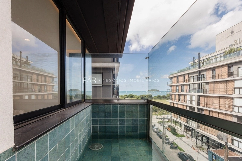 Duplex Alto Padrão em Jurerê com Vista Mar | 3 Suítes | Soho Residence: 13ª foto da galeria de imagens do imóvel