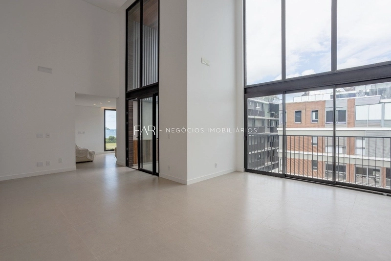 Duplex Alto Padrão em Jurerê com Vista Mar | 3 Suítes | Soho Residence: 9ª foto da galeria de imagens do imóvel
