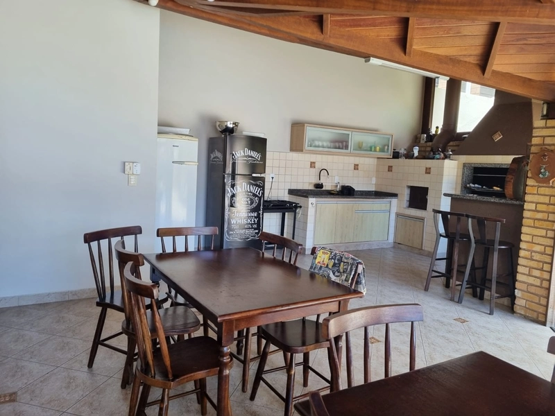 Casa com 4 Quartos | 2 Suítes | 2 Vagas | Vista Mar à Venda - João Pau: 4ª foto da galeria de imagens do imóvel