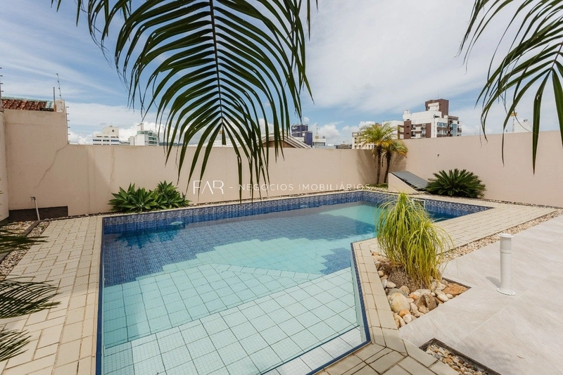 Casa com 5 Quartos | 2 Suítes | 4 Vagas à Venda - Coqueiros, Florianóp: 14ª foto da galeria de imagens do imóvel