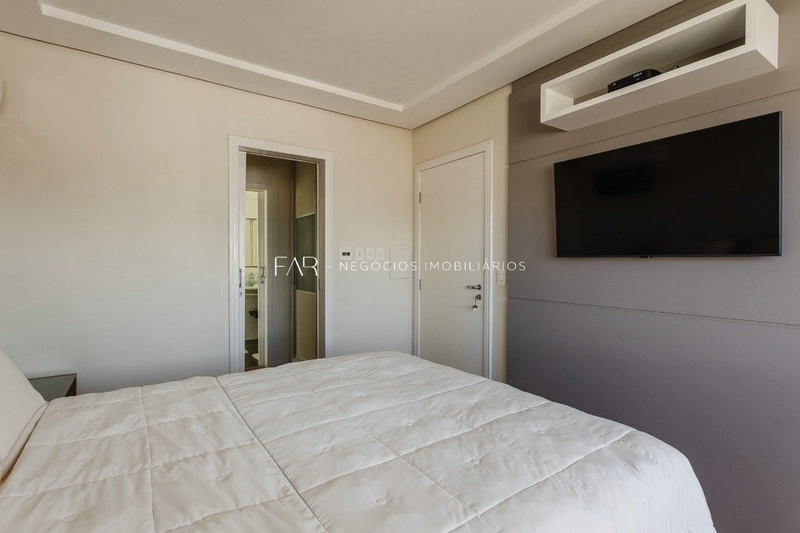 Casa com 5 Quartos | 2 Suítes | 4 Vagas à Venda - Coqueiros, Florianóp: 24ª foto da galeria de imagens do imóvel