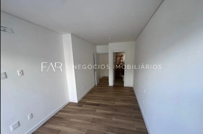 Casa em Condomínio com 3 Suítes | 2 Vagas | 242,50 m² à Venda - Cacupé: 11ª foto da galeria de imagens do imóvel