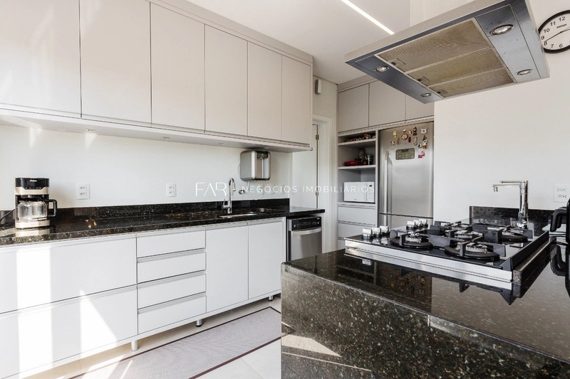 Casa em 4 Suítes em condomínio no Cacupé, Florianópolis: 10ª foto da galeria de imagens do imóvel