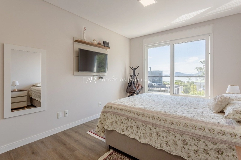 Casa em 4 Suítes em condomínio no Cacupé, Florianópolis: 17ª foto da galeria de imagens do imóvel