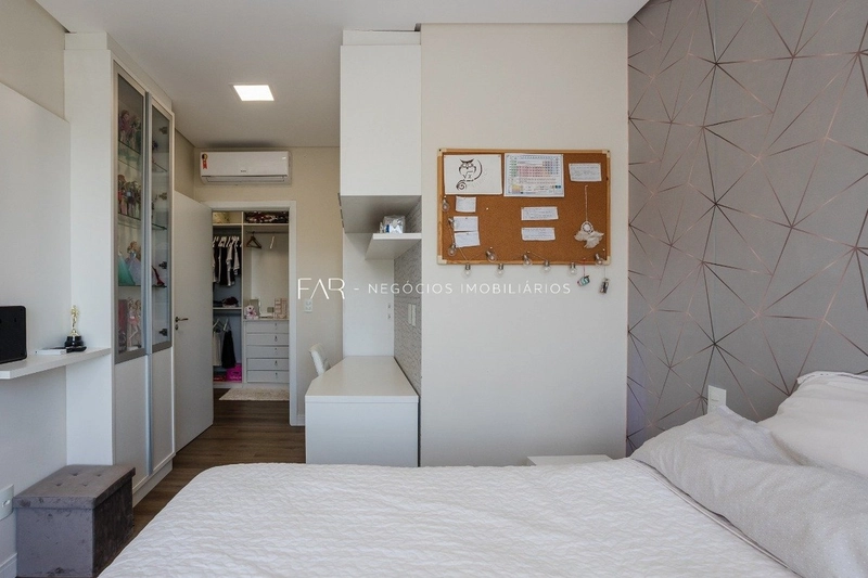 Casa em 4 Suítes em condomínio no Cacupé, Florianópolis: 28ª foto da galeria de imagens do imóvel