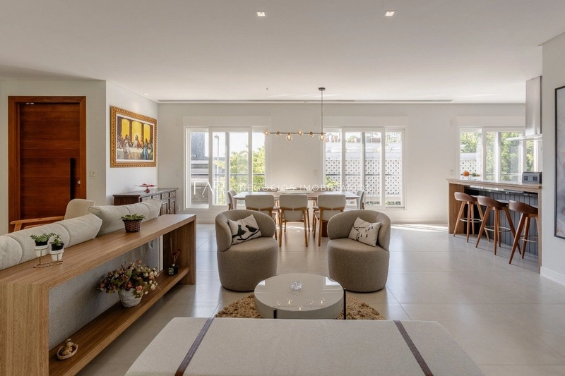 Casa em 4 Suítes em condomínio no Cacupé, Florianópolis: 6ª foto da galeria de imagens do imóvel