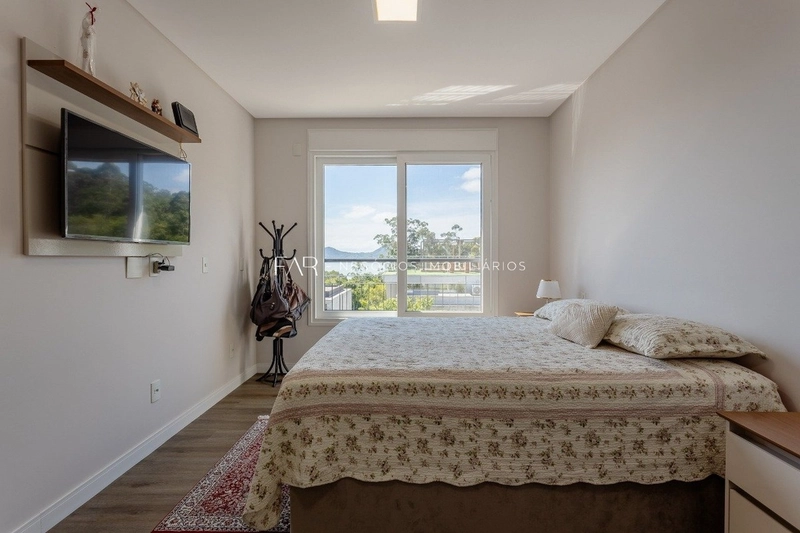 Casa em 4 Suítes em condomínio no Cacupé, Florianópolis: 18ª foto da galeria de imagens do imóvel