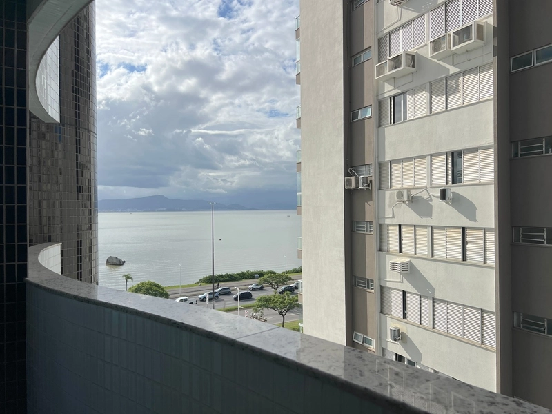 Apartamento totalmente reformado frente Beira Mar - 211 m² privativos: 21ª foto da galeria de imagens do imóvel