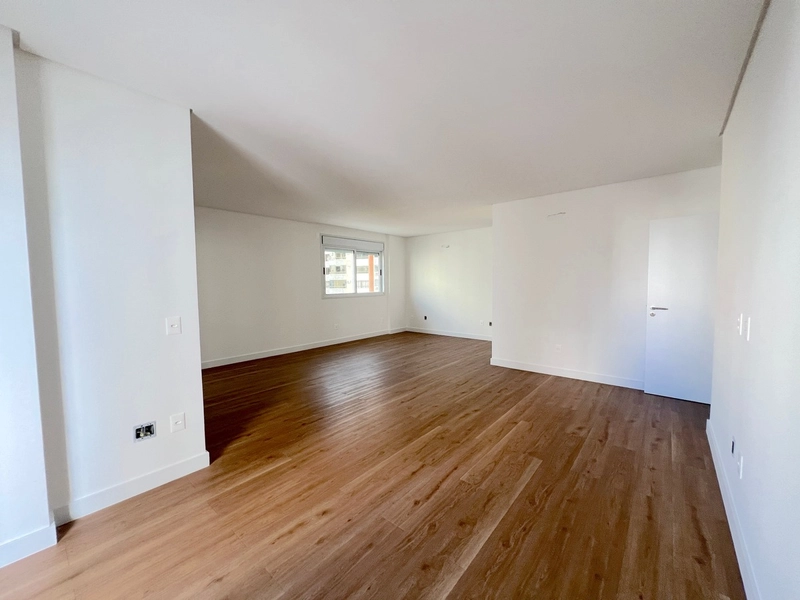 Apartamento totalmente reformado frente Beira Mar - 211 m² privativos: 16ª foto da galeria de imagens do imóvel