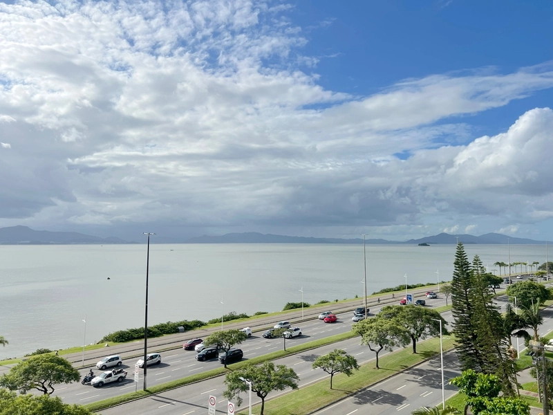 Apartamento totalmente reformado frente Beira Mar - 211 m² privativos: 8ª foto da galeria de imagens do imóvel