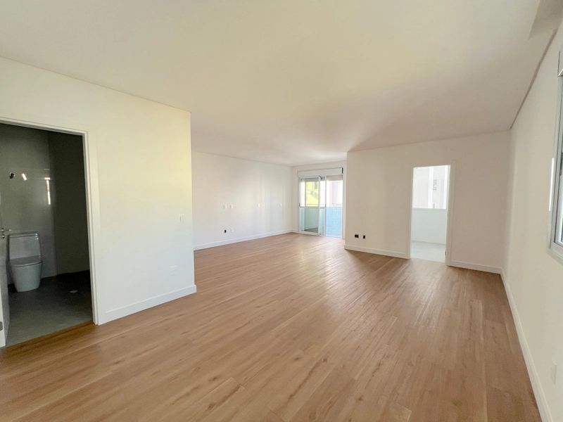 Apartamento totalmente reformado frente Beira Mar - 211 m² privativos: 17ª foto da galeria de imagens do imóvel