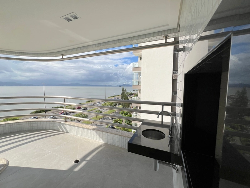 Apartamento totalmente reformado frente Beira Mar - 211 m² privativos: 18ª foto da galeria de imagens do imóvel