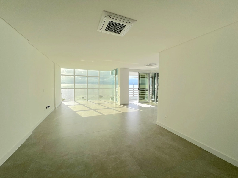 Apartamento totalmente reformado frente Beira Mar - 211 m² privativos: 6ª foto da galeria de imagens do imóvel