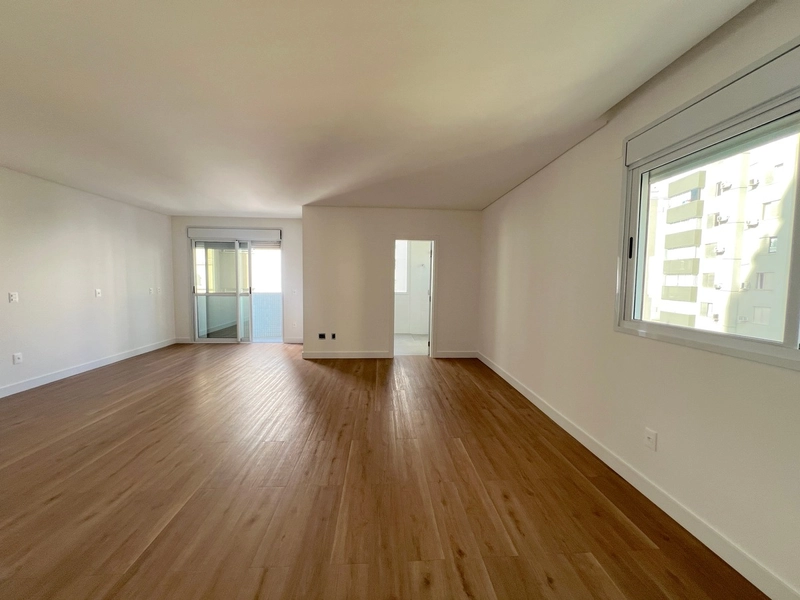 Apartamento totalmente reformado frente Beira Mar - 211 m² privativos: 13ª foto da galeria de imagens do imóvel