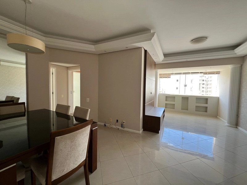 Apartamento com 3 dormitórios em andar alto e excelente posição solar: 4ª foto da galeria de imagens do imóvel