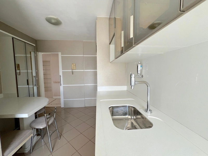 Apartamento com 3 dormitórios em andar alto e excelente posição solar: 6ª foto da galeria de imagens do imóvel