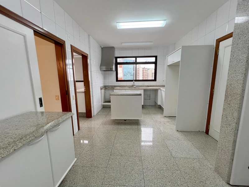 Apartamento de alto padrão, com 220,43 m² no Centro de Floripa: 12ª foto da galeria de imagens do imóvel