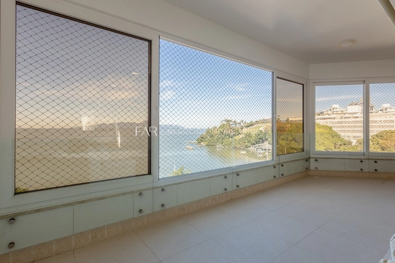 Apartamento com vista para o mar em Coqueiros: 3ª foto da galeria de imagens do imóvel