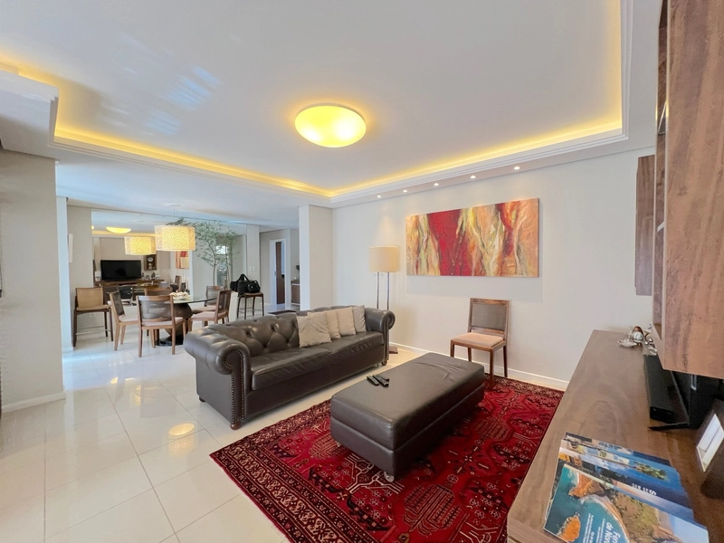Belíssimo Apartamento á venda - 4 dormitórios próximo ao Beiramar