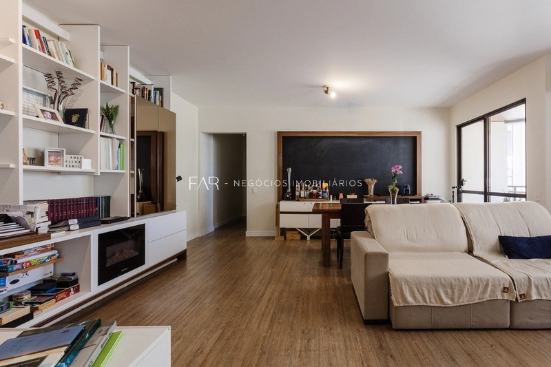 Apartamento com vista Beira Mar - 3 quartos - 133,89 m²: 3ª foto da galeria de imagens do imóvel