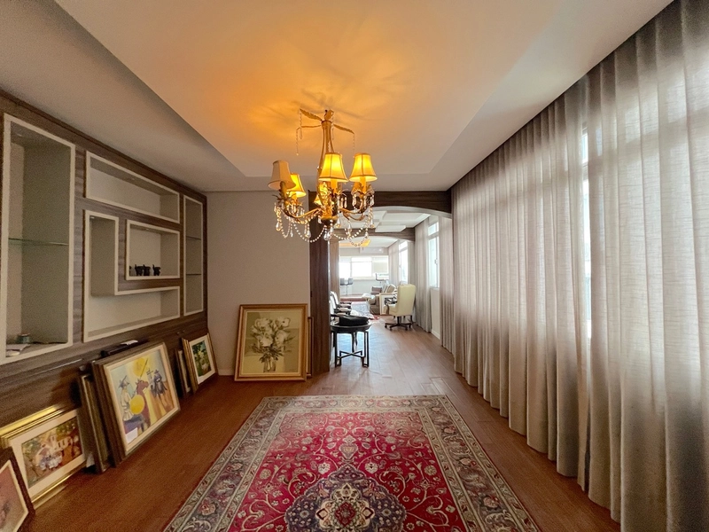 Apartamento com vista Beira Mar - 4 quartos - 225,56 m²: 3ª foto da galeria de imagens do imóvel