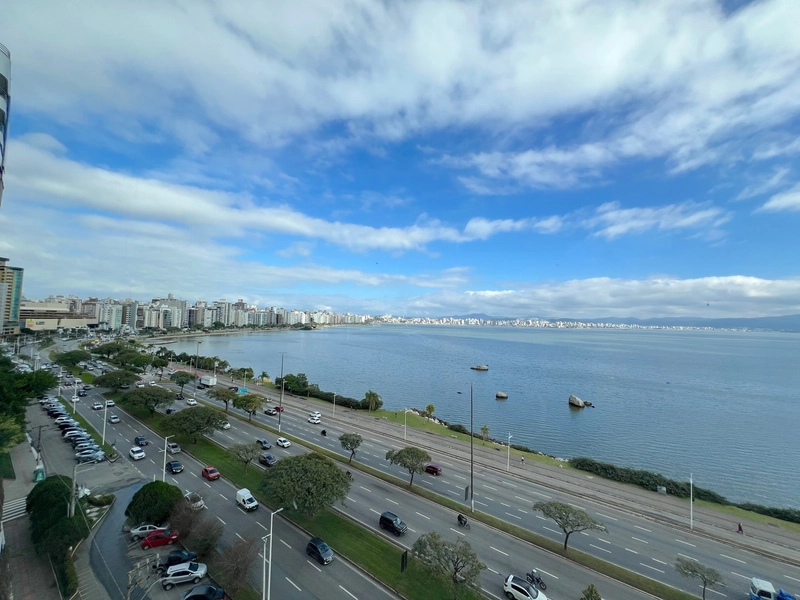 Apartamento com vista Beira Mar - 3 quartos sendo 2 suítes - 225,56 m²: 5ª foto da galeria de imagens do imóvel