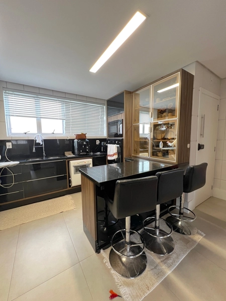 Apartamento com vista Beira Mar - 3 quartos sendo 2 suítes - 225,56 m²: 17ª foto da galeria de imagens do imóvel
