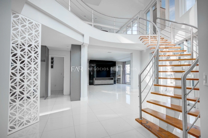 Cobertura á venda na Avenida Trompowsky  - 4 dormitórios - 324 m²: 1ª foto da galeria de imagens do imóvel