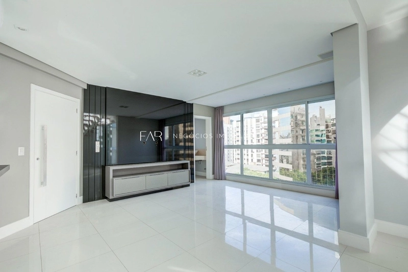 Cobertura á venda na Avenida Trompowsky  - 4 dormitórios - 324 m²: 3ª foto da galeria de imagens do imóvel