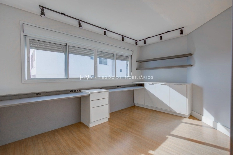 Cobertura á venda na Avenida Trompowsky  - 4 dormitórios - 324 m²: 18ª foto da galeria de imagens do imóvel
