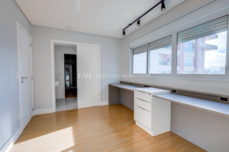 Cobertura á venda na Avenida Trompowsky  - 4 dormitórios - 324 m²: 12ª foto da galeria de imagens do imóvel