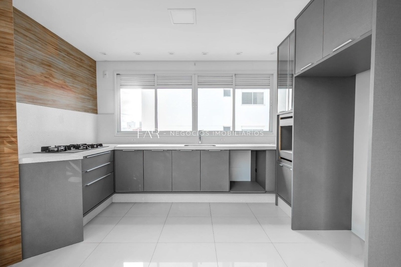 Cobertura á venda na Avenida Trompowsky  - 4 dormitórios - 324 m²: 19ª foto da galeria de imagens do imóvel