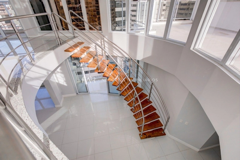 Cobertura á venda na Avenida Trompowsky  - 4 dormitórios - 324 m²: 6ª foto da galeria de imagens do imóvel