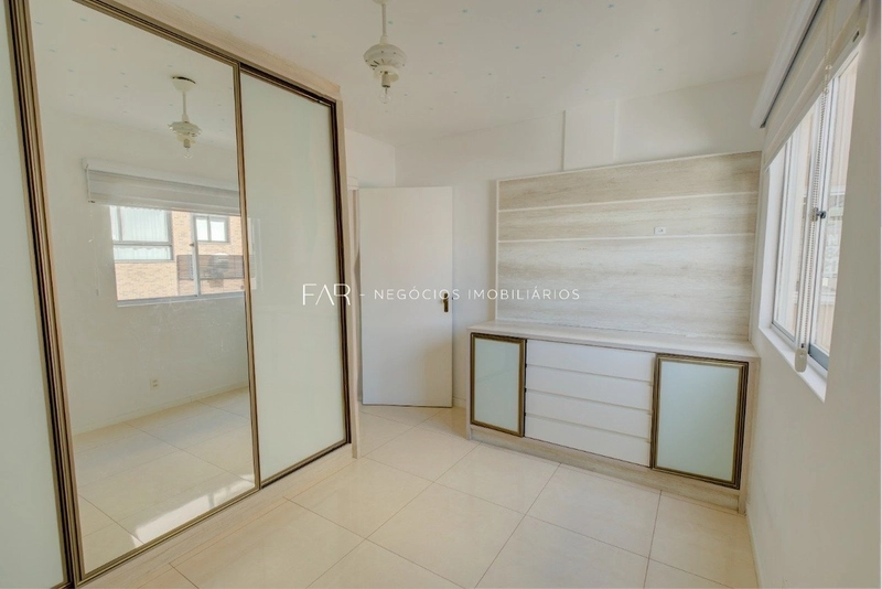 Apartamento á venda com 3 dormitórios, 1 suíte na Carvoeira - 91 m²: 9ª foto da galeria de imagens do imóvel