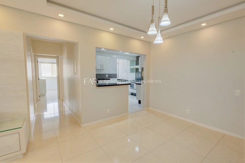Apartamento á venda com 3 dormitórios, 1 suíte na Carvoeira - 91 m²: 3ª foto da galeria de imagens do imóvel