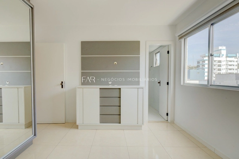 Apartamento á venda com 3 dormitórios, 1 suíte na Carvoeira - 91 m²: 12ª foto da galeria de imagens do imóvel