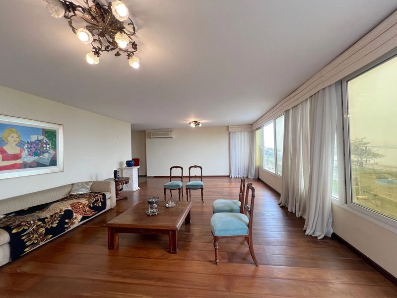 Apartamento á venda com vista Beira Mar - 4 quartos - 226 m²: 3ª foto da galeria de imagens do imóvel