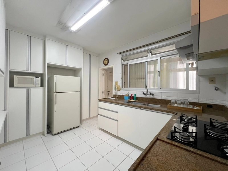 Apartamento á venda com vista Beira Mar - 4 quartos - 226 m²: 11ª foto da galeria de imagens do imóvel