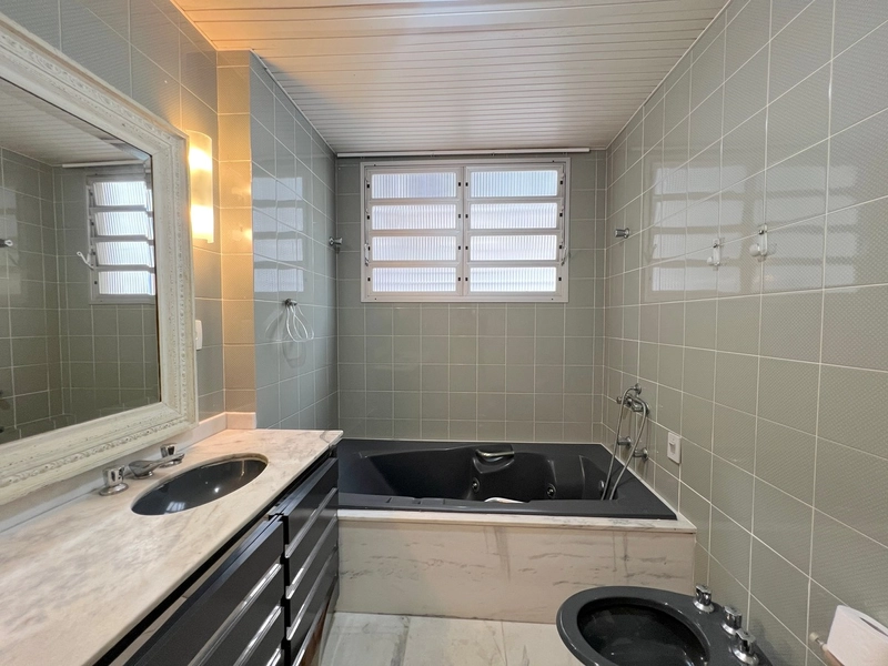 Apartamento á venda com vista Beira Mar - 4 quartos - 226 m²: 12ª foto da galeria de imagens do imóvel