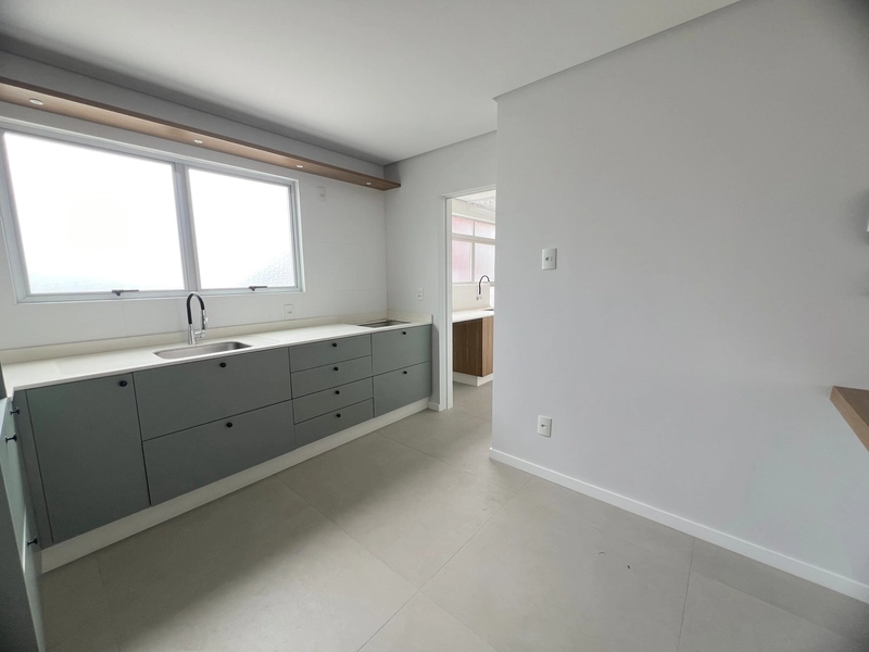 Belíssimo apartamento reformado em frente à Praça Benjamin Constant: 6ª foto da galeria de imagens do imóvel