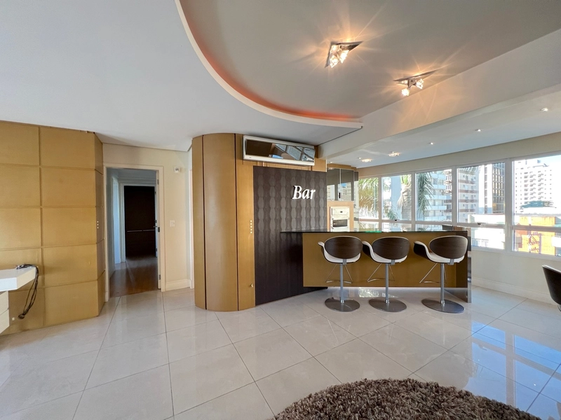 Apartamento ao lado do colégio Catarinense, com 3 suítes - 2 vagas: 18ª foto da galeria de imagens do imóvel