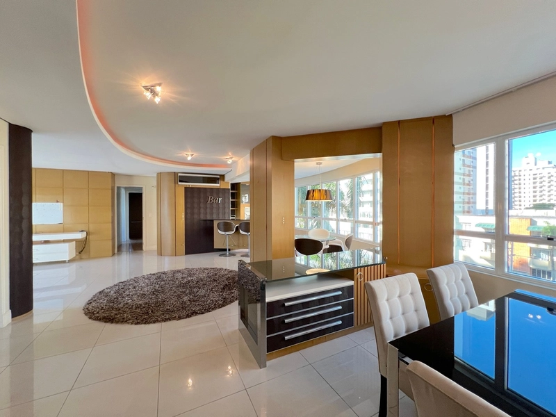 Apartamento ao lado do colégio Catarinense, com 3 suítes - 2 vagas: 19ª foto da galeria de imagens do imóvel