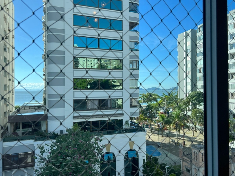 Apartamento ao lado do colégio Catarinense, com 3 suítes - 2 vagas: 7ª foto da galeria de imagens do imóvel